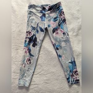 Fabletics floral leggings Size M